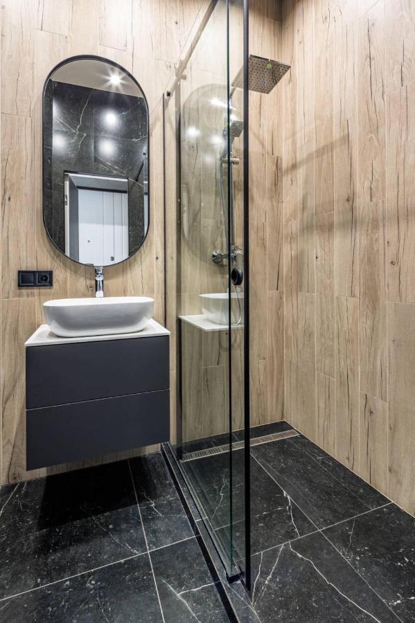 Куліша 12 Apartamento Lviv Exterior foto